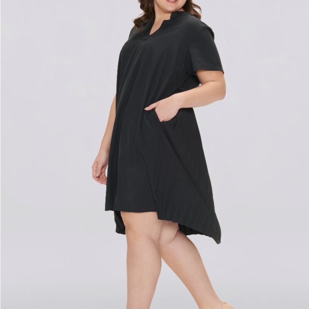 Cotidie Gabrielle Pleated Back Black Dress XXL